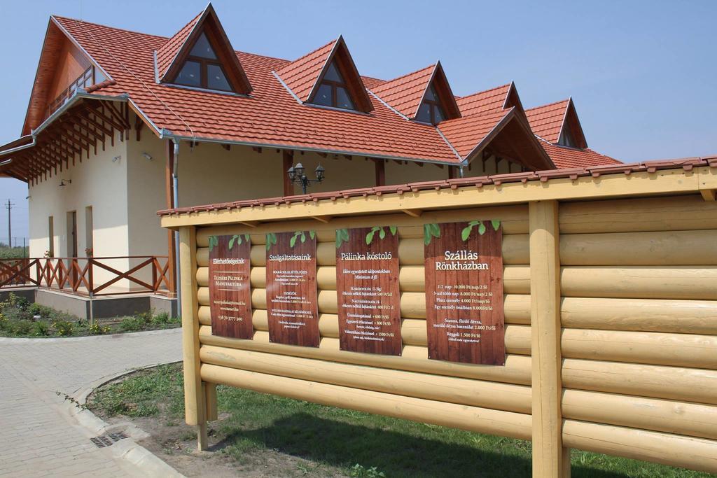 Tuzseri Palinka Tanya Exterior foto